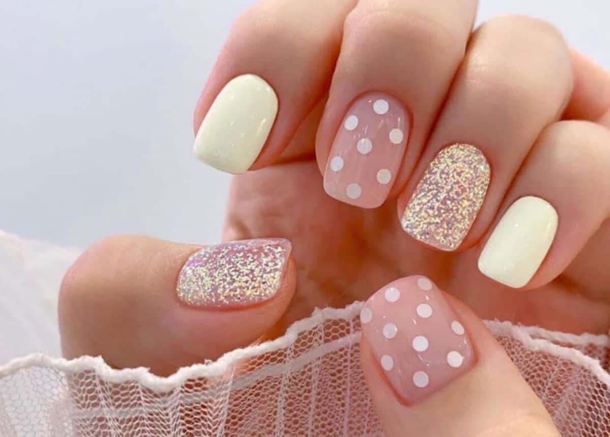 nail Hong nhat Polka Dots 1