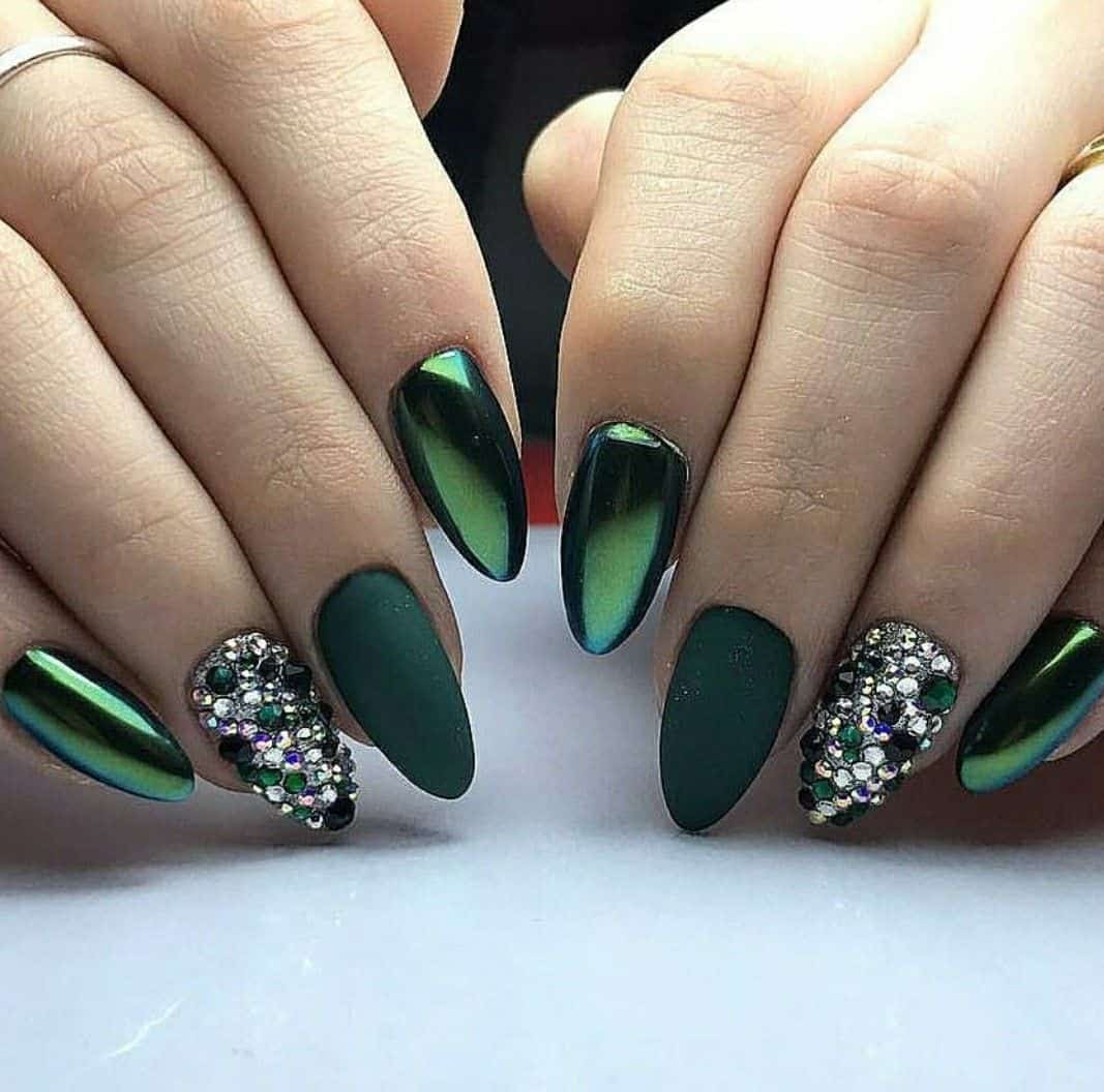 nail mau xanh la1