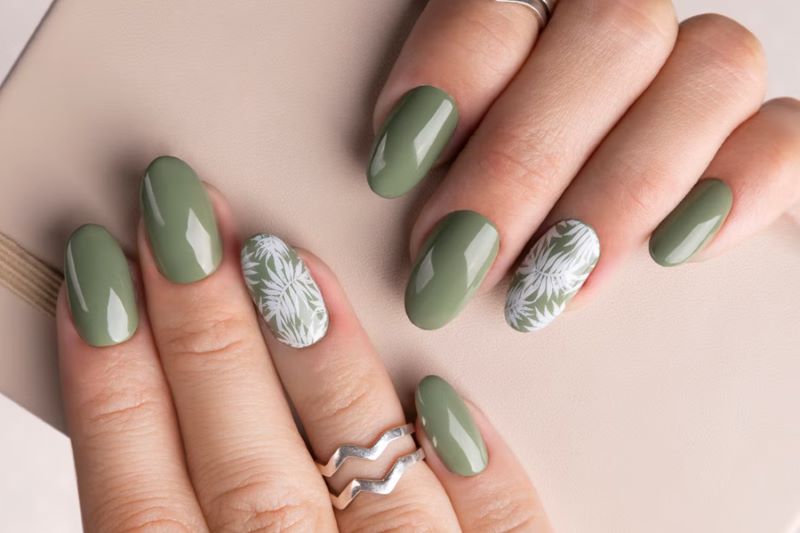 Nail xanh lá họa tiêt