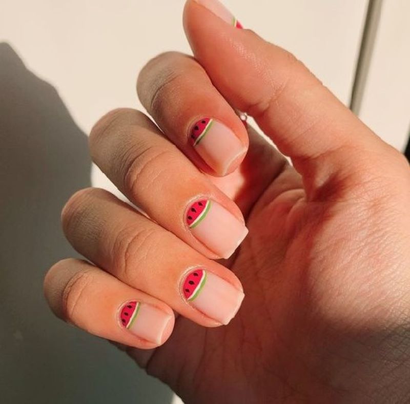 Nail mẫu dưa hấu xinh cho bé