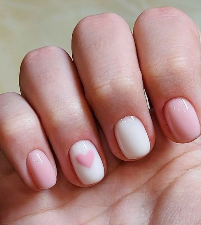 Mẫu nail tối giản cho tay thô