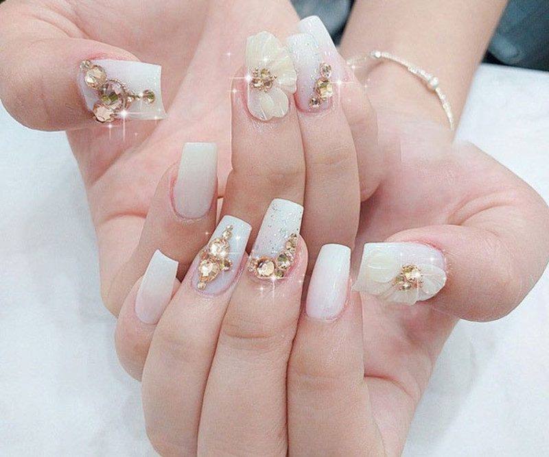 nail vuông đính hoa bột sang chảnh 