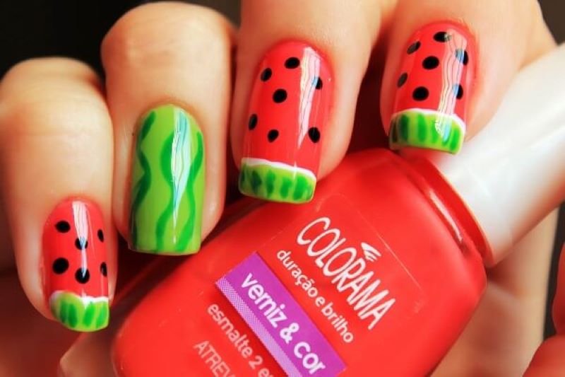 Mẫu nail dưa hấu cho mùa hè tươi mát