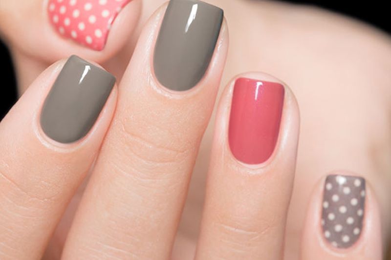 nail xám kết hợp với các màu xen kẽ