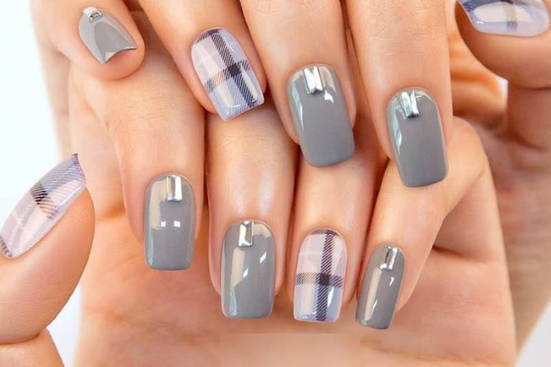 Nail sơn bóng họa tiết