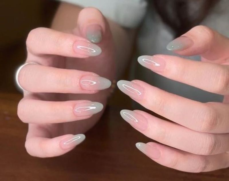 Mẫu nail màu xám ombre sơn thạch 