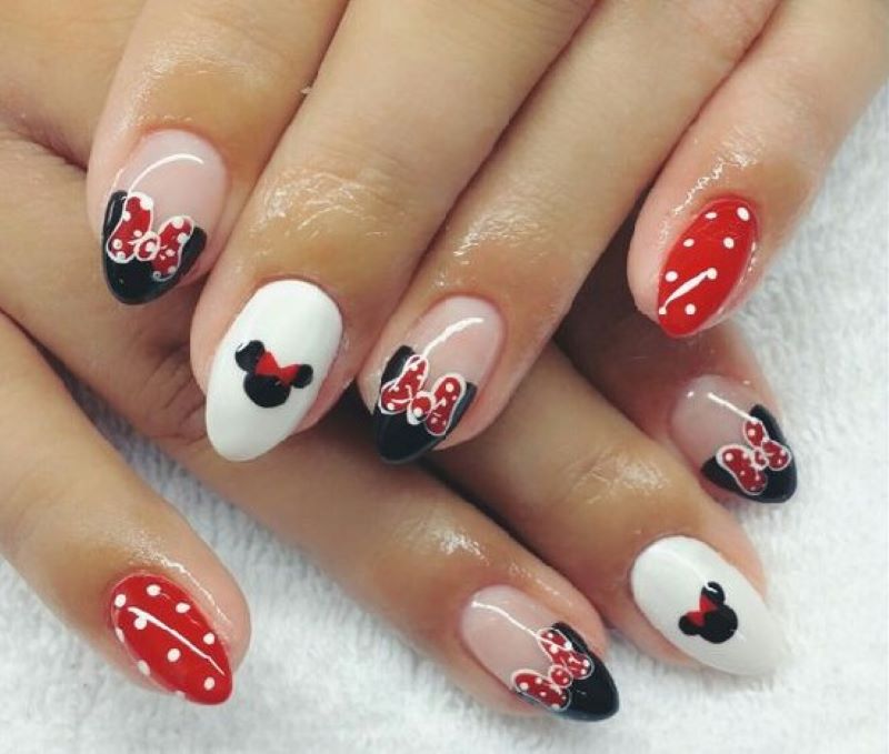 Nail nơ chuột mickey