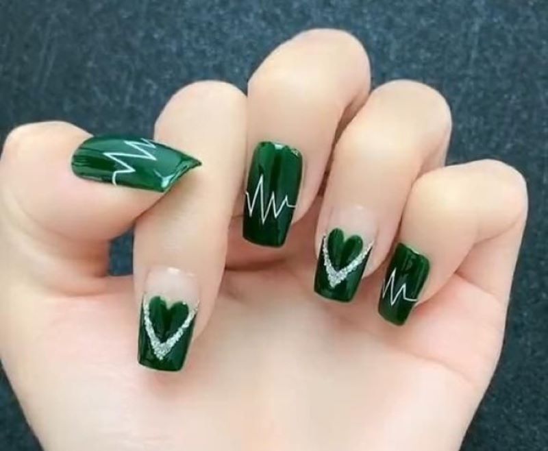 Mẫu nail đẹp màu xanh nhịp tim chủ đề tình yêu