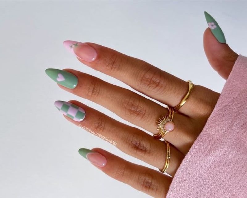 Nail kẻ caro mix màu siêu ngọt