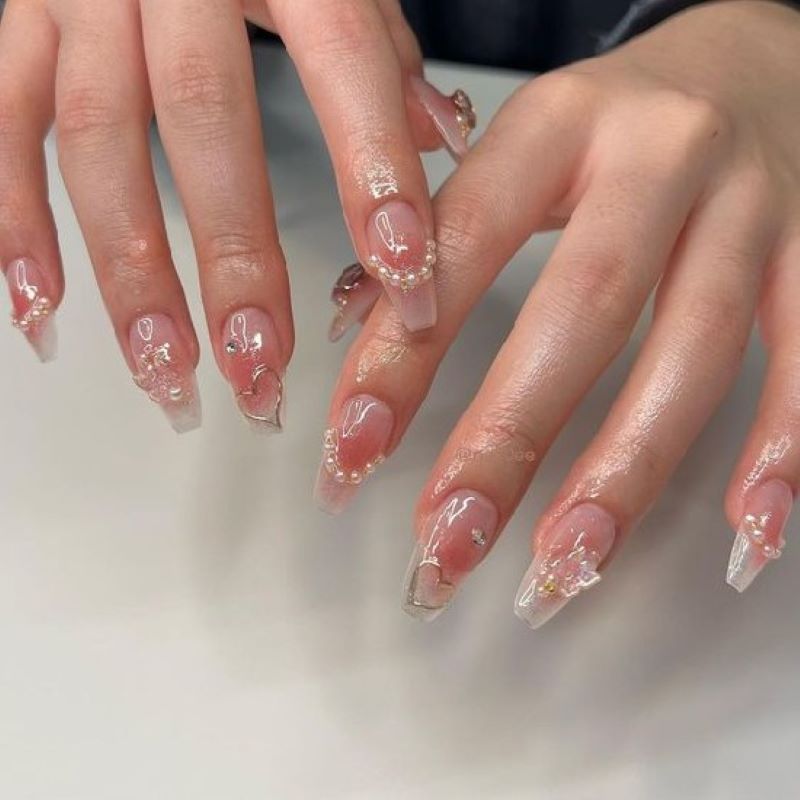 Nail nhẹ nhàng mà sang trọng cho cô dâu