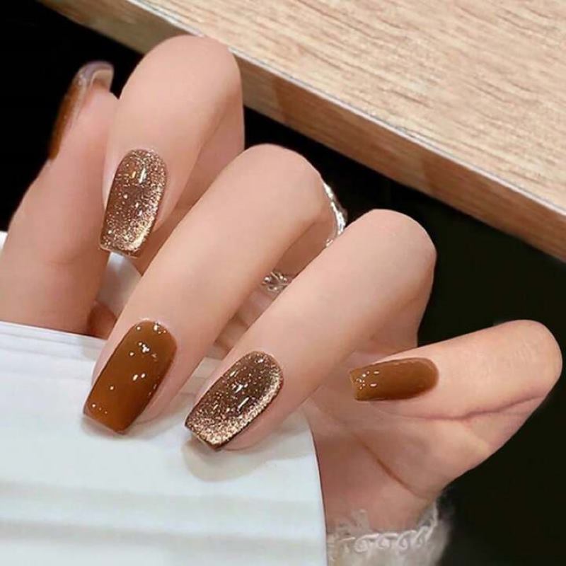 Nail màu nâu mắt mèo