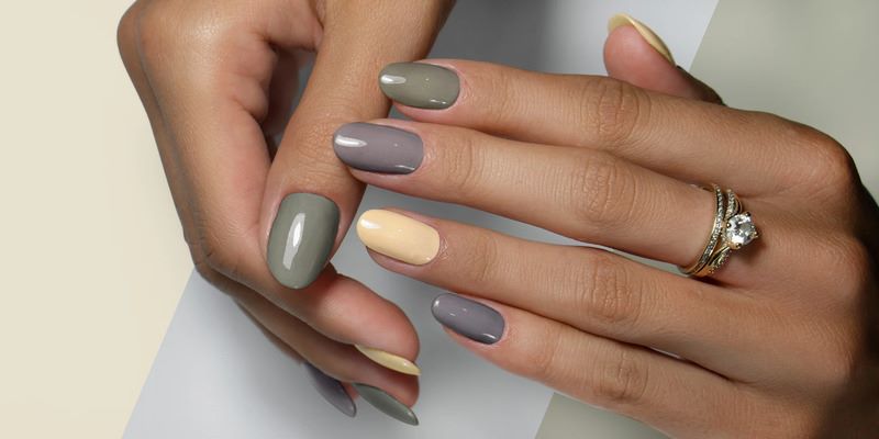 Kiểu nail xám kết hợp với các màu xen kẽ