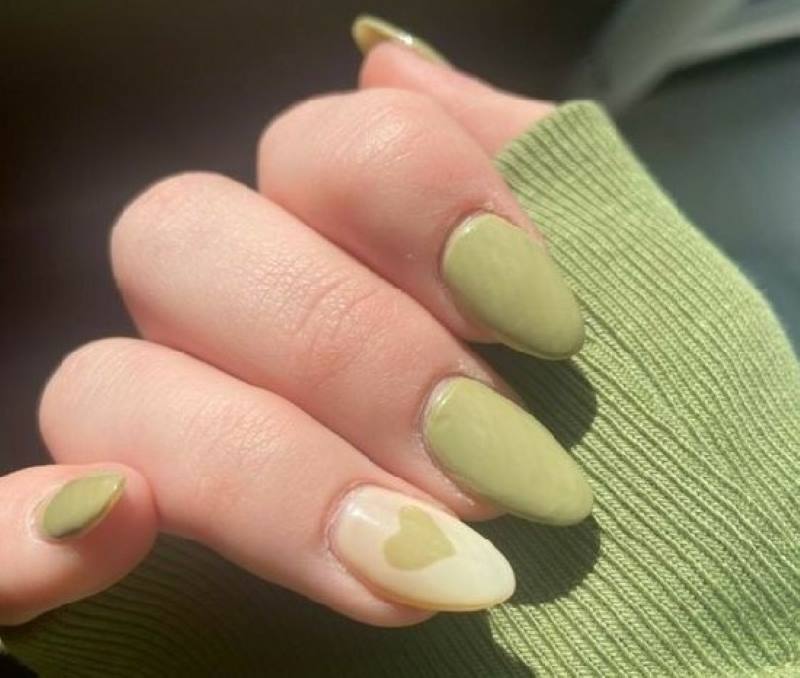 nail màu xanh mint nhẹ nhàng 