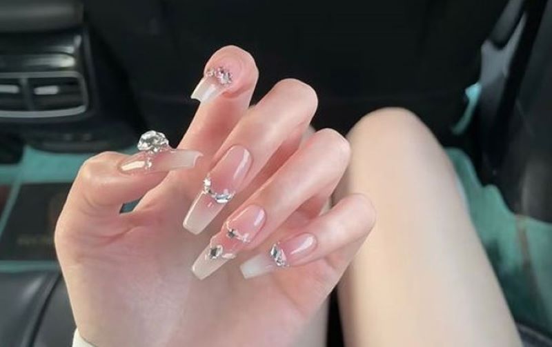 ngọt ngào với mẫu nail xinh yêu hồng pastel 