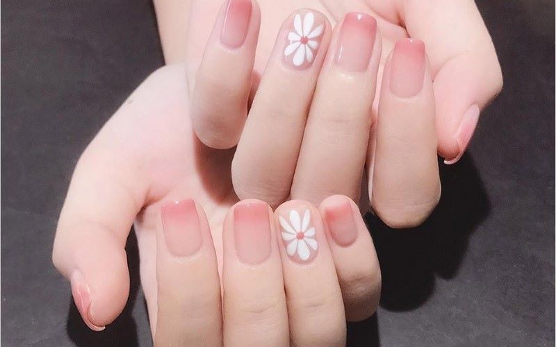 Màu hồng pastel - mẫu móng tay đẹp nhẹ nhàng