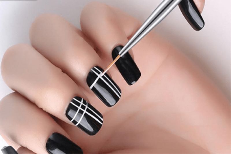 Mẫu nail cọ nét