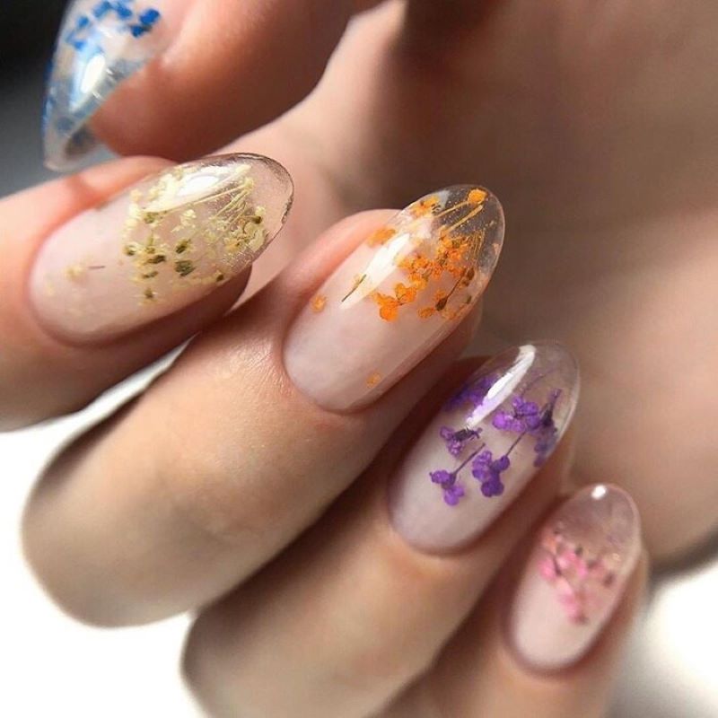 Mẫu nail hoa ẩn xà cừ độc đáo