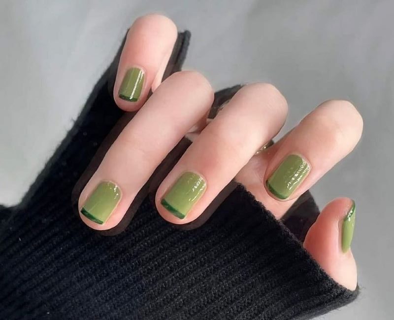 Mẫu nail xanh bơ phối màu xanh đầu móng 