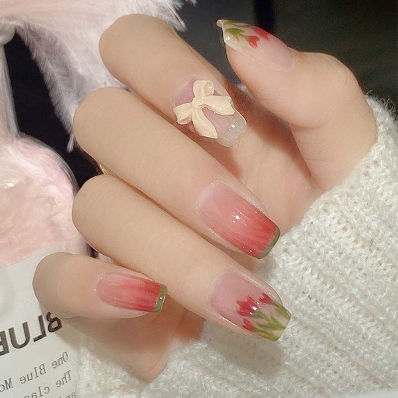 Nhẹ nhàng sang chảnh cùng mẫu nail hoa tulip phối nơ 