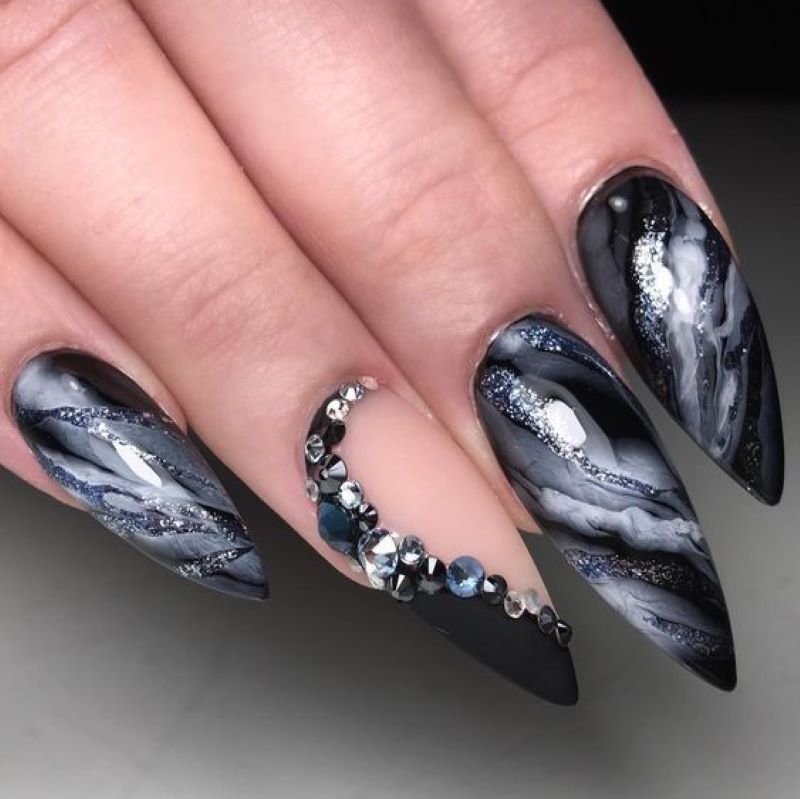 Mẫu nail Halloween