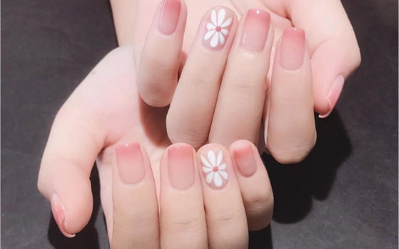 Nail hồng pastel